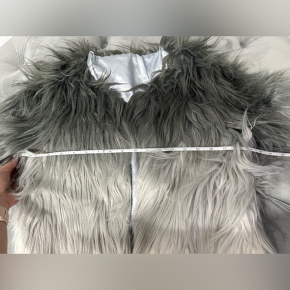 Faux Fur Ombre Jacket - Picture 6 of 9